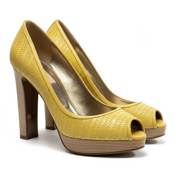Valentino Garavani Antique Yellow Leather Platform Heels Size 38 - Picture 9 of 16